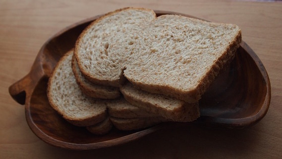 bread-671486_640